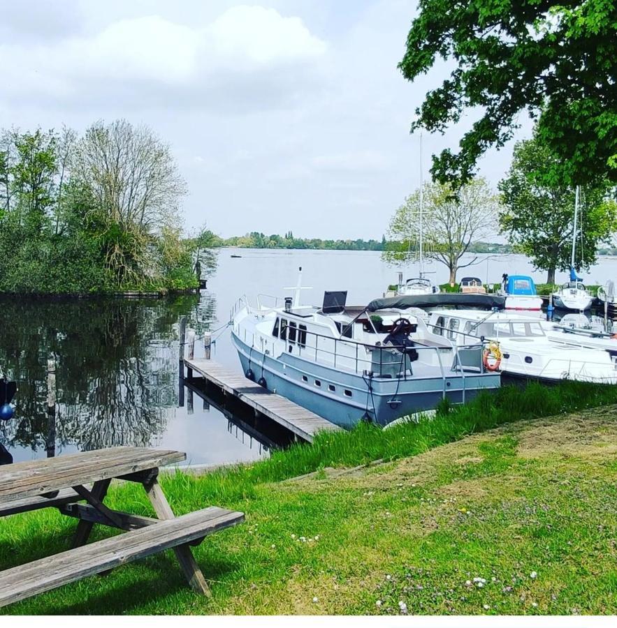 Boathouse At Unescco Fort And Magnificent Lake-View Roelofarendsveen Luaran gambar